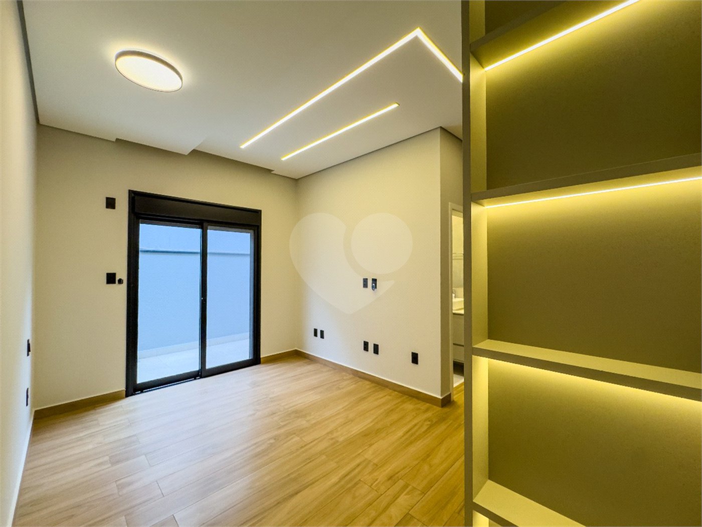 Casa à venda com 3 suítes no condomínio Residencial Helvétia Park, Indaiatuba - SP