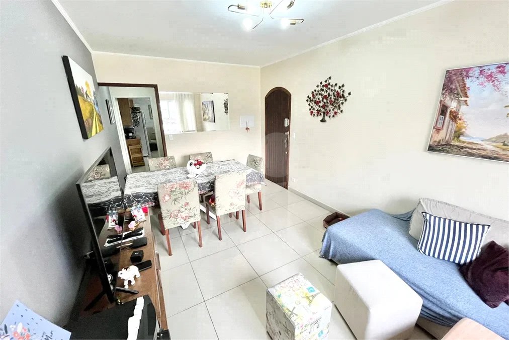 Sobrado à venda com 3 quartos, sendo 1 suíte, em Vila Vitório Mazzei, São Paulo, SP