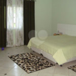 Casa à venda com 6 quartos, sendo 4 suítes,  no condomínio Monte Belo, Salto - SP