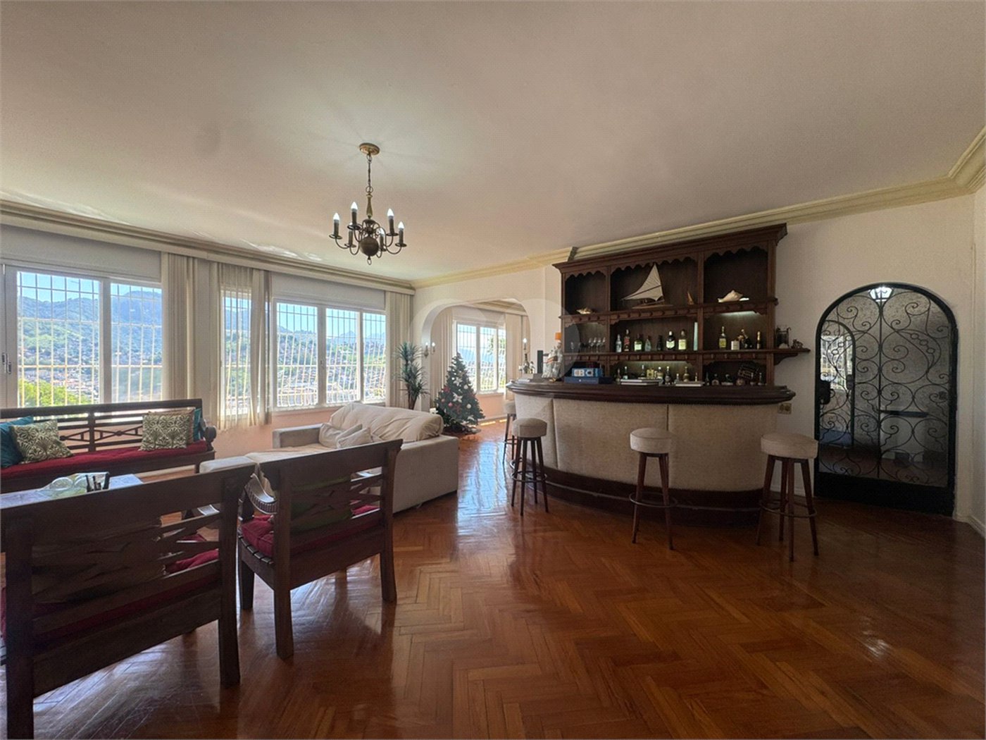 Casa à venda com 3 quartos, sendo 1 suíte,  em Santa Teresa, Rio de Janeiro, RJ