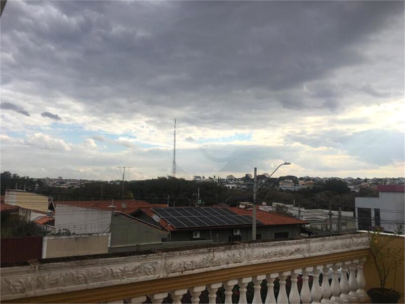 Casa à venda com 5 quartos, sendo 3 suítes, em Vila Almeida, Indaiatuba, SP