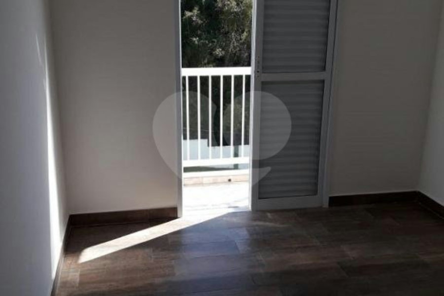 Sobrado à venda com 3 quartos, sendo 1 suíte, em Villa Verde, Franco da Rocha, SP