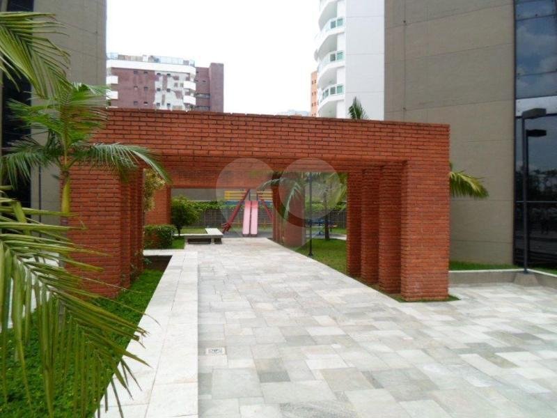 Apartamento à venda com 4 suítes em Jardim Leonor, São Paulo, SP