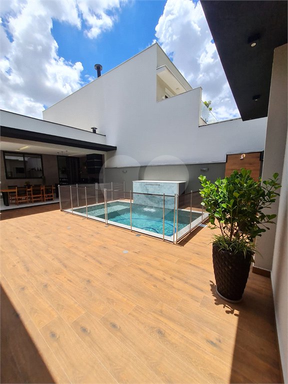 Casa à venda com 3 suítes no condomínio Residencial Duas Marias, Indaiatuba - SP