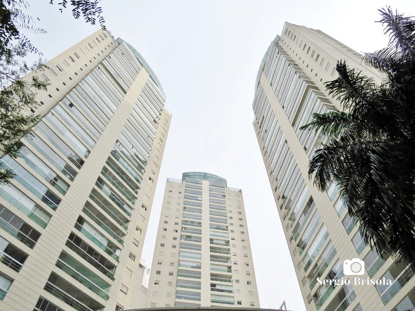 Apartamento à venda com 3 quartos, sendo 1 suíte, em Vila Olímpia, São Paulo, SP