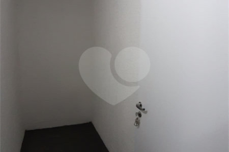 Apartamento à venda com 3 quartos, sendo 1 suíte, em Santo Antônio, São Caetano do Sul, SP