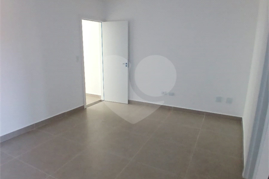 Sobrado à venda com 3 suítes em Vila Guilherme, São Paulo, SP