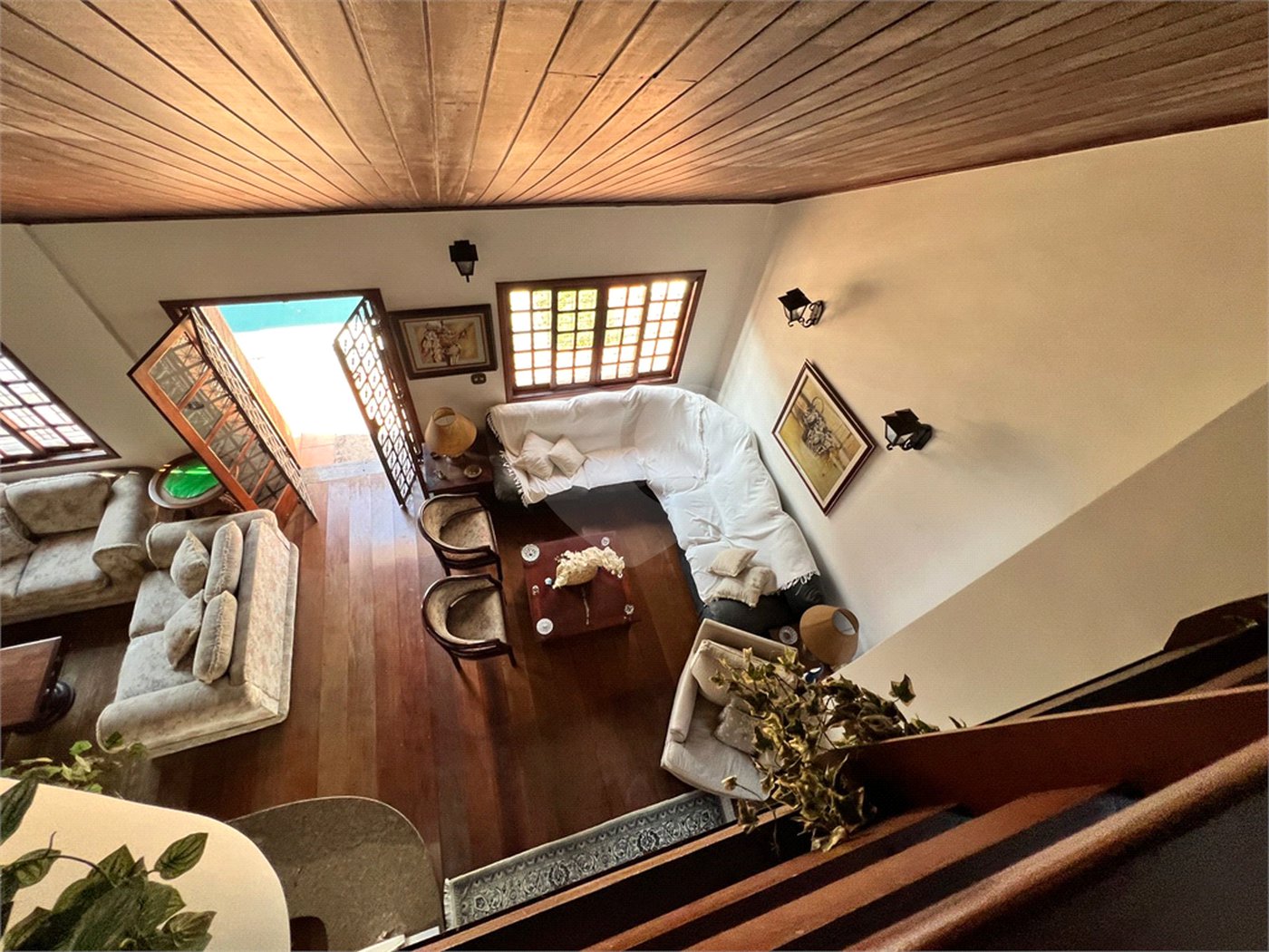 Casa à venda com 4 quartos, sendo 3 suítes, em Chácara Monte Alegre, São Paulo, SP