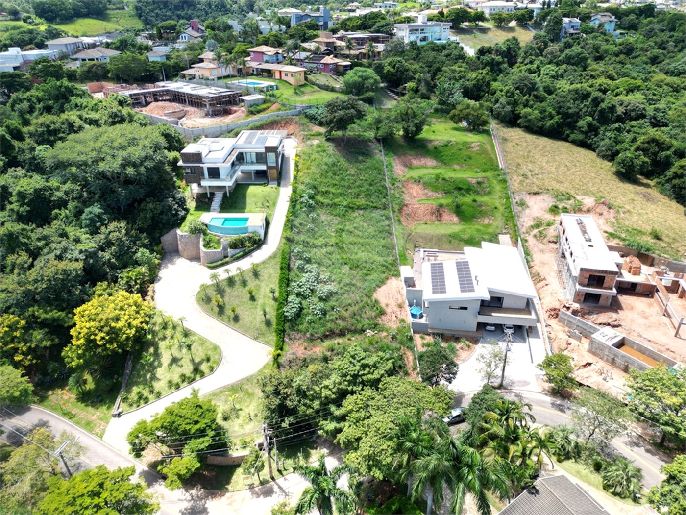 Terreno à venda no condomínio Jardim Primavera, Louveira - SP