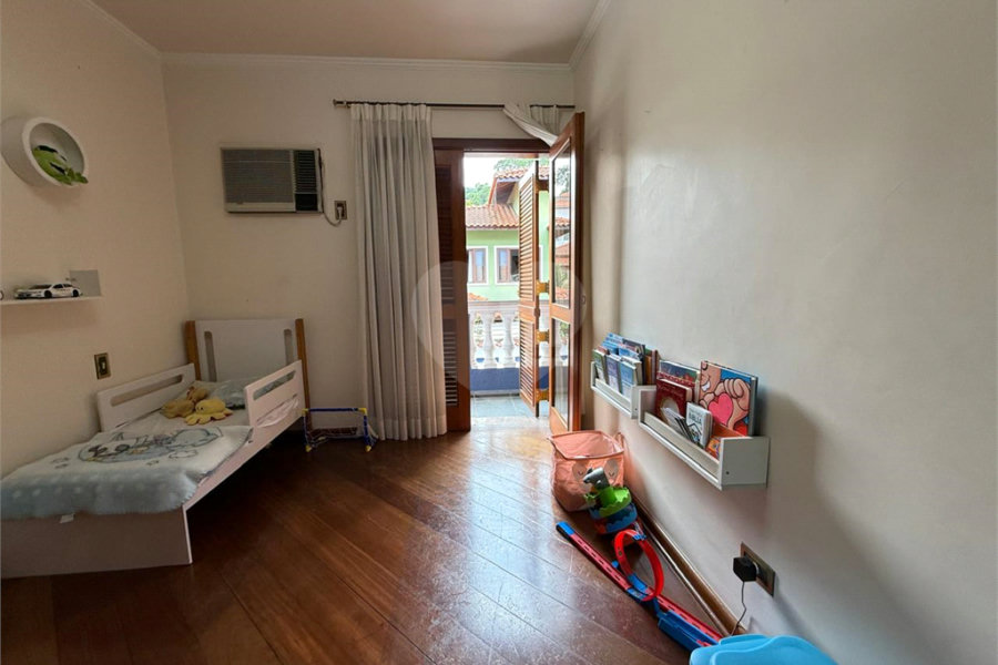 Casa à venda ou para alugar com 3 quartos, sendo 1 suíte, no condomínio Da Serra, São Paulo - SP