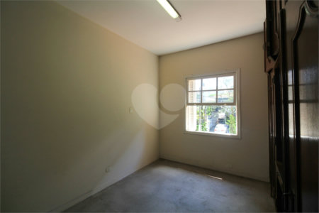 Casa à venda com 3 quartos, sendo 1 suíte, em Indianópolis, São Paulo, SP