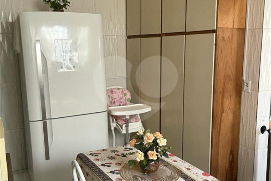 Casa de Vila à venda com 3 quartos, sendo 1 suíte,  em PARQUE EDU CHAVES, São Paulo, SP