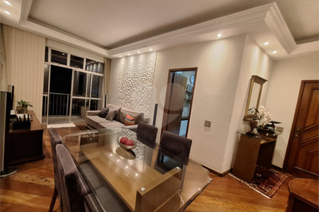 Apartamento à venda com 3 quartos, sendo 1 suíte, em Maracanã, Rio de Janeiro, RJ