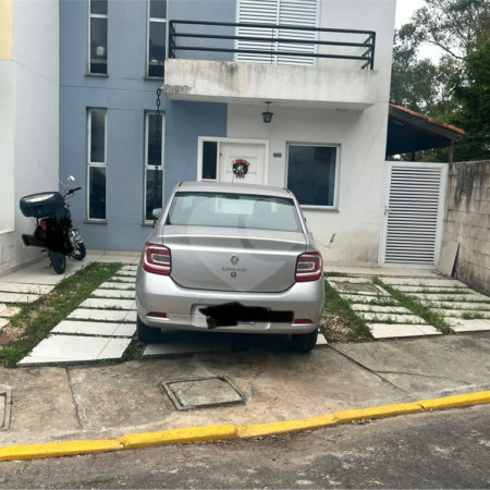 Casa à venda com 3 quartos no condomínio Jd Rebelato, Cotia - SP