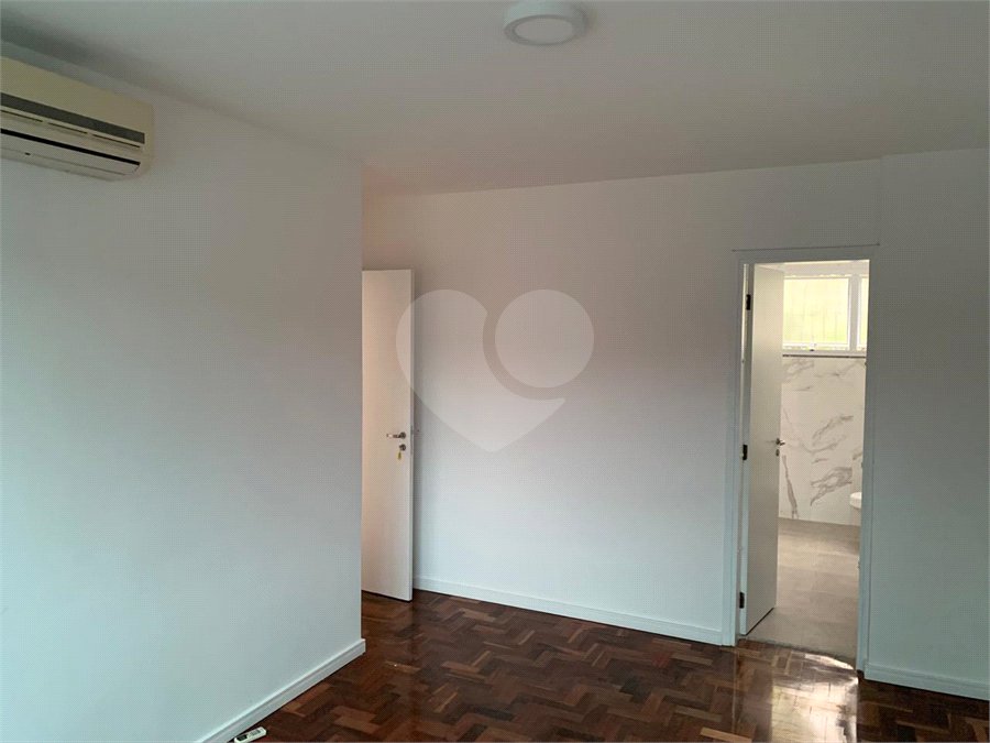 Sobrado à venda ou para alugar com 7 quartos, sendo 3 suítes, em Vila Mariana, São Paulo, SP