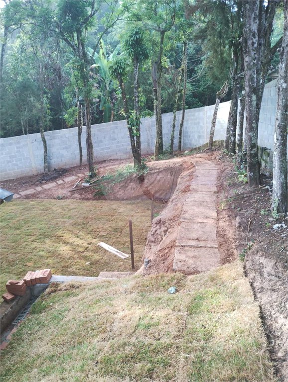 Chácara à venda com 5 quartos, sendo 4 suítes, em Week-end, Jarinu, SP