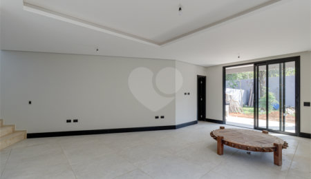 Casa à venda com 4 suítes no condomínio Reserva Robélia, São Paulo - SP