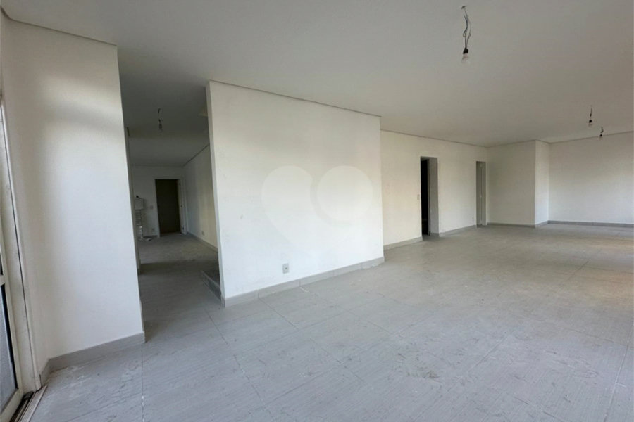 Apartamento à venda com 5 suítes em Santana, São Paulo, SP