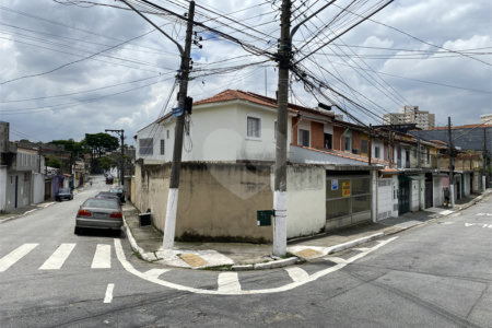 Sobrado à venda com 3 quartos, sendo 1 suíte, em Interlagos, São Paulo, SP