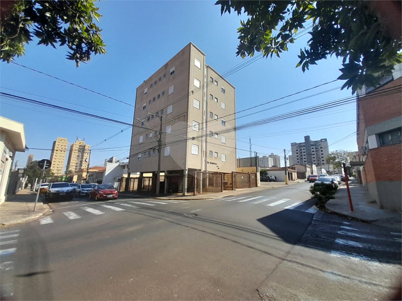 Apartamento à Venda ou para Locação no Edifício Marchal Estilo - São Carlos