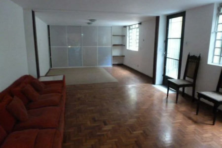 Casa Térrea à venda com 3 quartos, sendo 1 suíte,  em Caxingui, São Paulo, SP