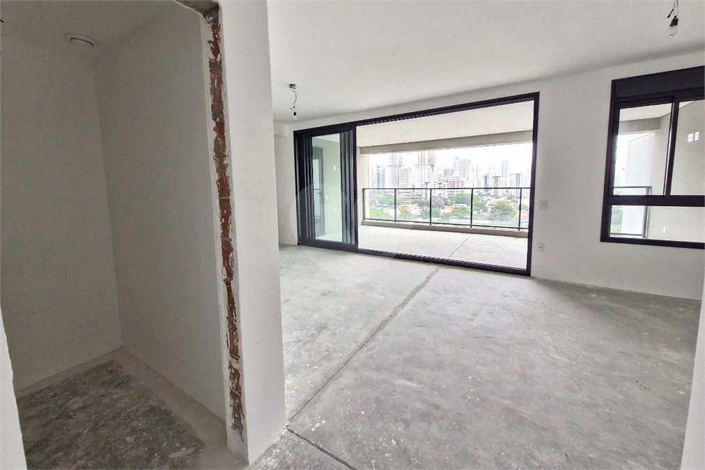 Apartamento à venda com 3 suítes em Brooklin, São Paulo, SP