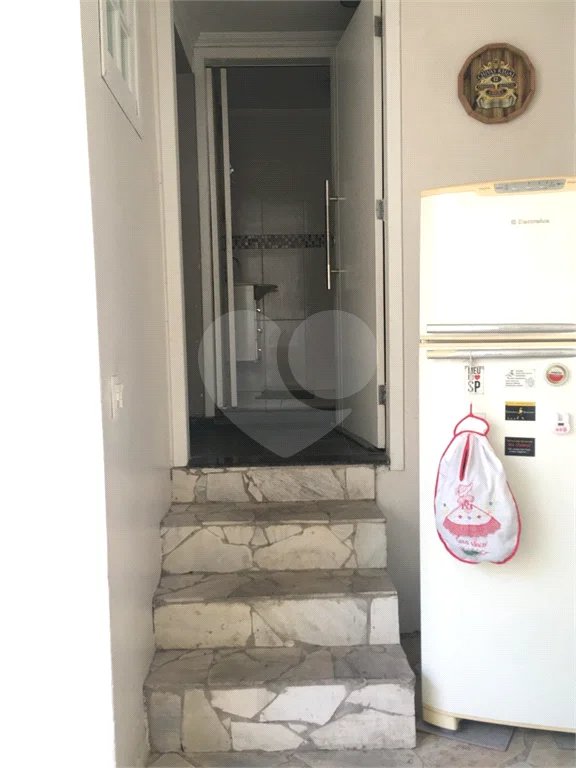 Casa 4 dormitórios, 3 vagas