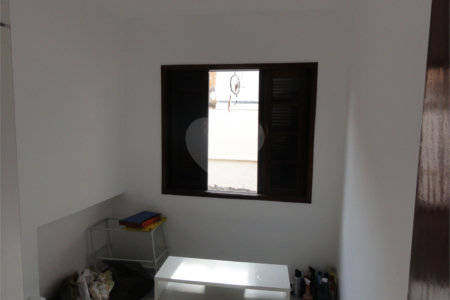 Sobrado à venda com 3 quartos em Água Fria, São Paulo, SP