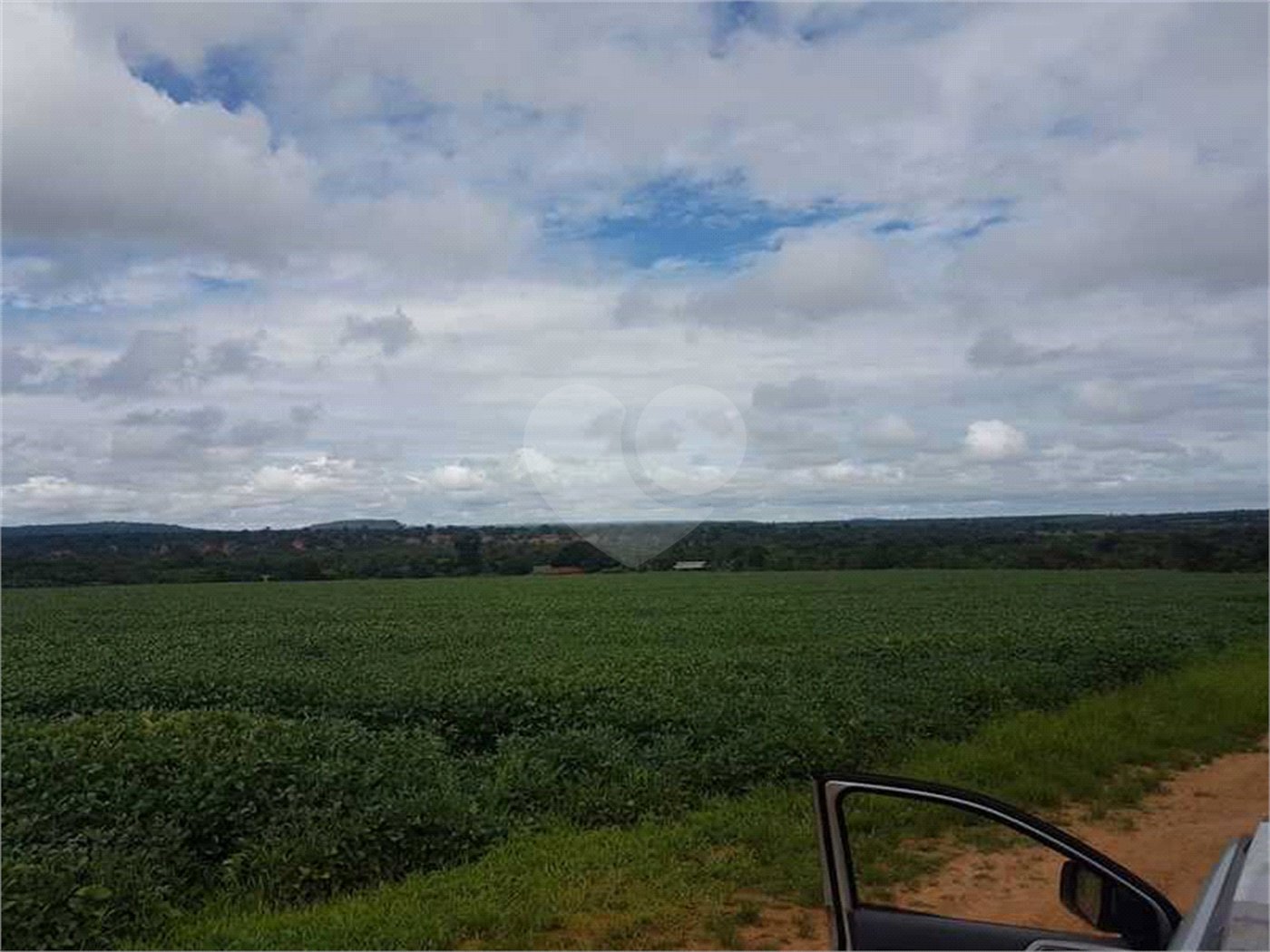 Fazenda à venda com 2 quartos em Canabrava, João Pinheiro, MG