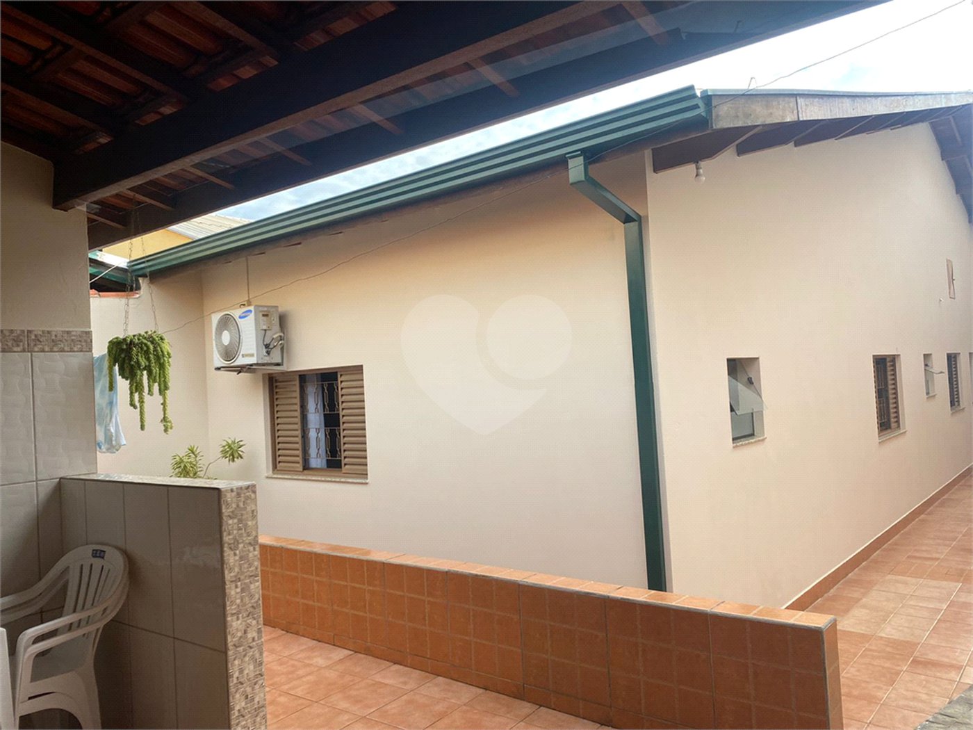 Casa à venda com 2 quartos, sendo 1 suíte, em Vila Deyse, Itapetininga, SP
