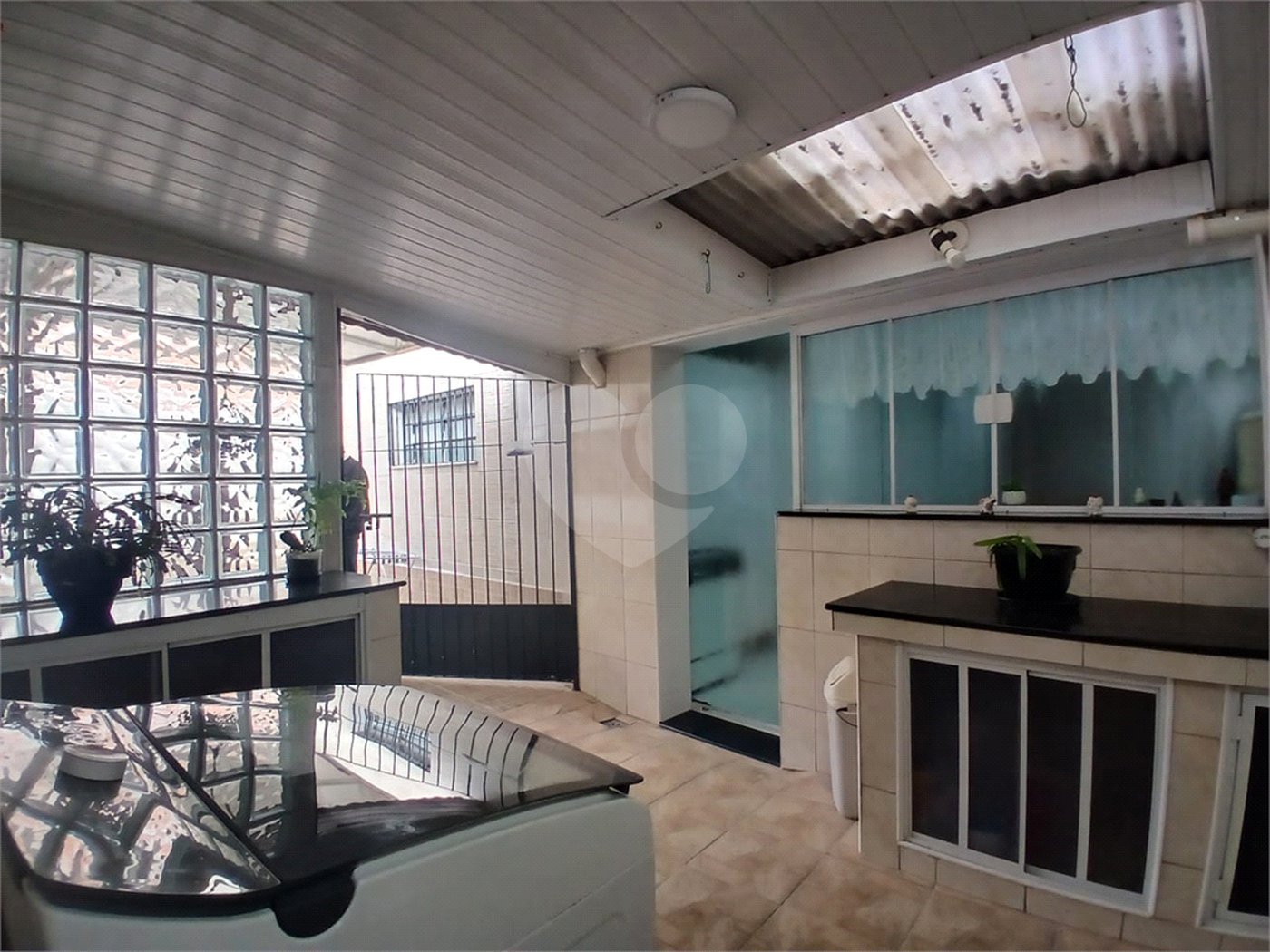 Casa à venda com 3 quartos, sendo 1 suíte,  em Esplanada Mendes Moraes, São Roque, SP