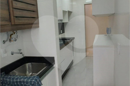 Apartamento à venda com 3 quartos, sendo 1 suíte,  no Centro, São Caetano do Sul, SP