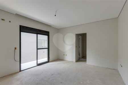Casa à venda com 4 suítes no condomínio Reserva Robélia, São Paulo - SP