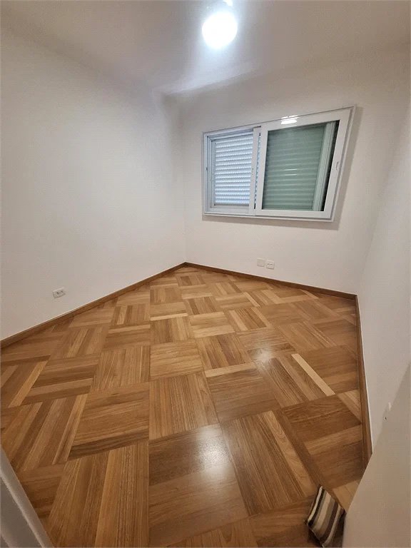 Apartamento à venda com 3 quartos, sendo 1 suíte, em Paraíso do Morumbi, São Paulo, SP