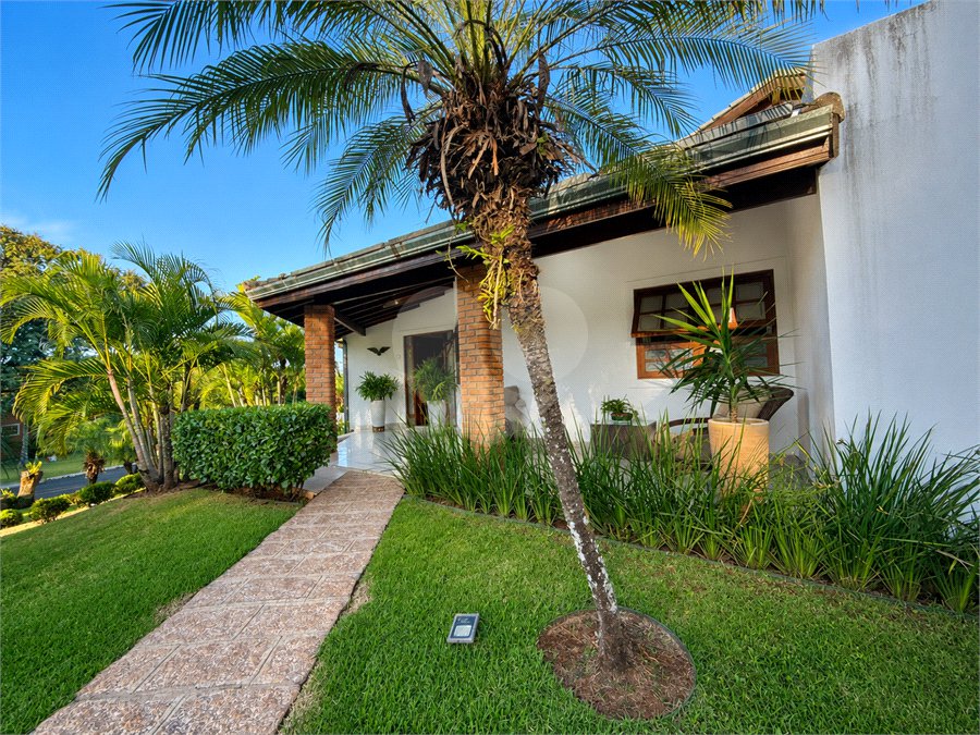 Casa à venda com 5 suítes no condomínio Parque Village Castelo, Itu - SP