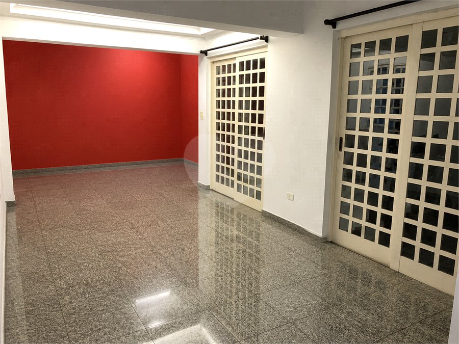 Casa à venda com 4 quartos, sendo 2 suítes,  em Jardim Bela Vista, Santo André, SP