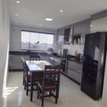Sobrado à venda com 3 quartos em Parque Santa Rosa, Suzano, SP