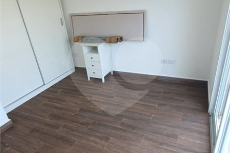 Casa à venda com 3 quartos, sendo 1 suíte, no condomínio Figueira Garden, Atibaia - SP