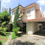 Casa à venda com 3 quartos, sendo 1 suíte, em Indianópolis, São Paulo, SP
