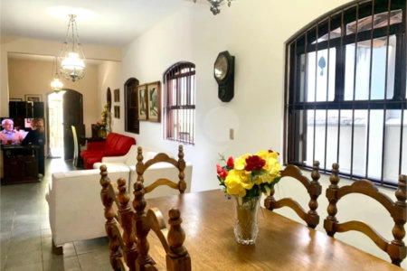 Casa à venda com 4 quartos, sendo 1 suíte, em Grajaú, Rio de Janeiro, RJ