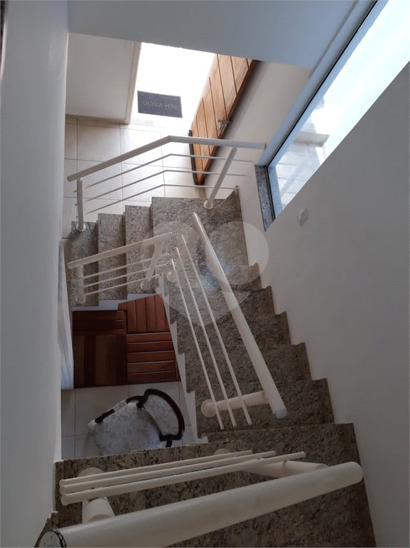 Sobrado à venda com 3 quartos, sendo 1 suíte, em Vila Suissa, Mogi das Cruzes, SP