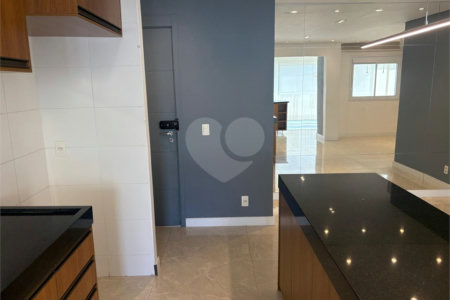 Apartamento à venda com 2 quartos, sendo 1 suíte, em Santo Amaro, São Paulo, SP