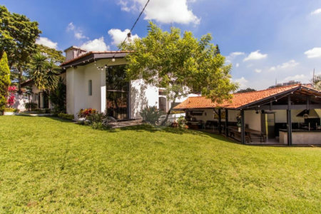 Casa à venda com 4 suítes em Jardim Marajoara, São Paulo, SP