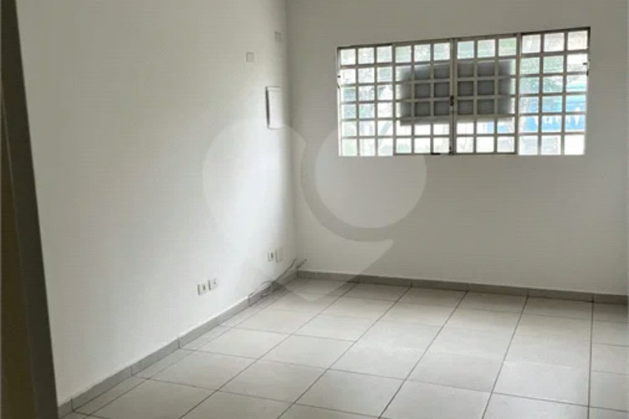 Ótimo Prédio Comercial !! Vende Total ou Aluga andar superior..OPORTUNIDADE !