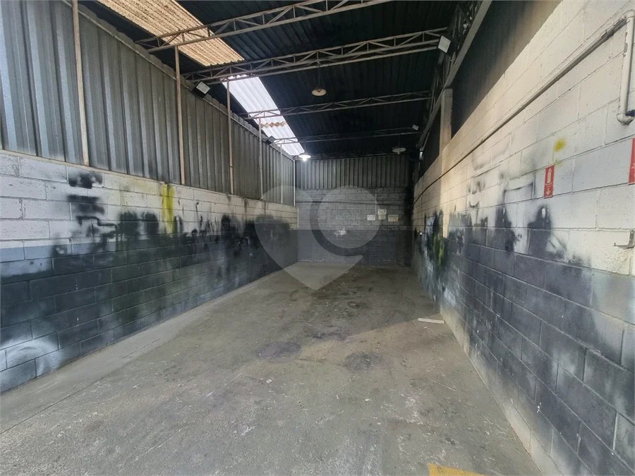 Galpão Comercial para Locação no Jardim do Trevo em Campinas com 276 m² de Área Construída e Amplo Terreno