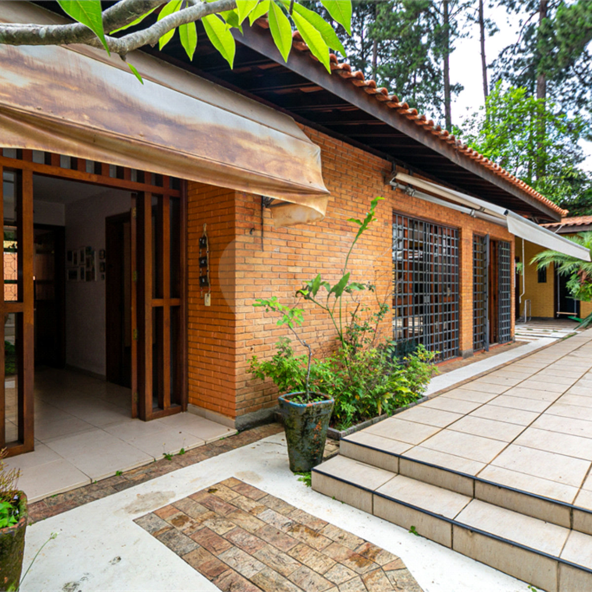 Casa à venda com 4 quartos, sendo 1 suíte, em Jardim Marajoara, São Paulo, SP