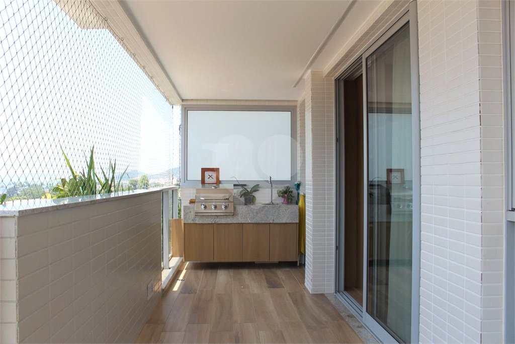 Apartamento à venda com 3 quartos, sendo 1 suíte,  em Botafogo, Rio de Janeiro, RJ