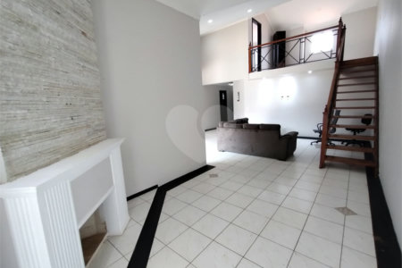 Casa à venda com 2 suítes em Vila Oliveira, Itapetininga, SP