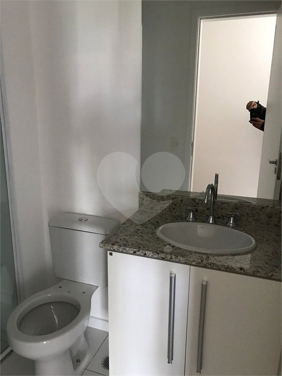 Apartamento à venda com 2 quartos, sendo 1 suíte,  em Melville Empresarial I e II, Barueri, SP