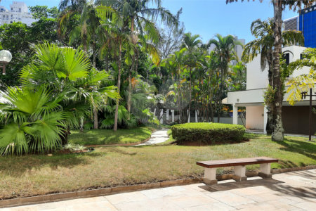 Apartamento à venda com 4 quartos, sendo 2 suítes, em Morumbi, São Paulo, SP